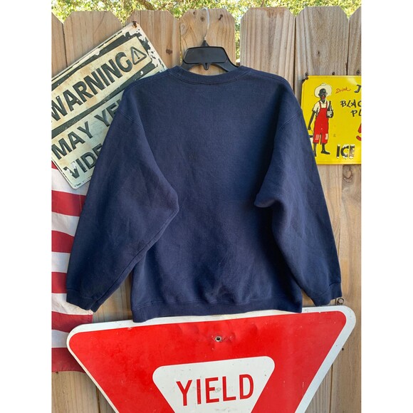 Vintage 90s crewneck sweatshirt with red barn Christmas Cardinals birds Size L - Picture 8 of 8